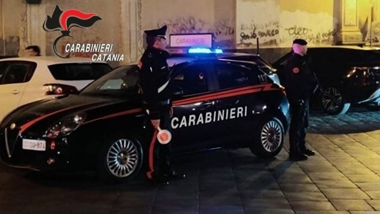 La denuncia per tre parcheggiatori abusivi a Catania