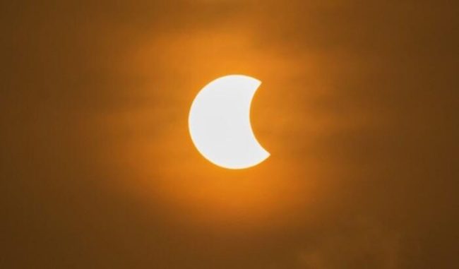 Eclissi solare del 29 marzo: spettacolo celeste visibile anche in Italia