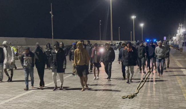 Sbarco di migranti a Portopalo di Capo Passero