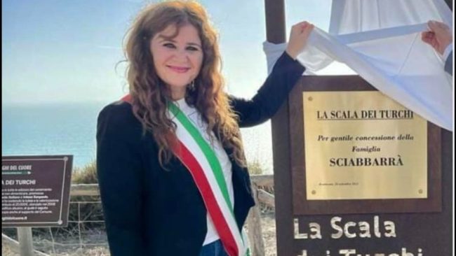 Sabrina Lattuca decade da sindaco di Realmonte: approvata mozione di sfiducia