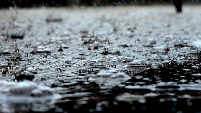Meteo, torna il maltempo: allerta gialla su quattro province