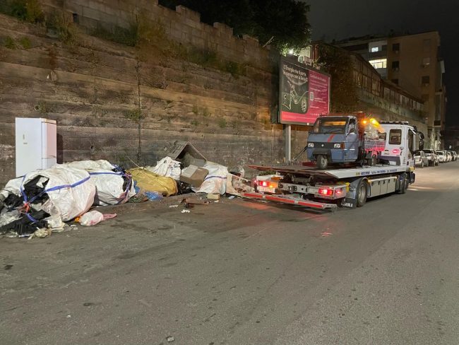 Catania, tolleranza zero contro l’abbandono dei rifiuti sulla strada: scattate sanzioni e denunce