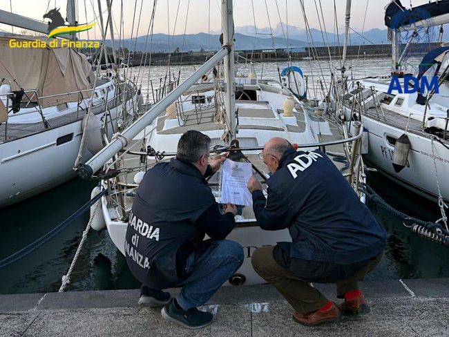 Catania, sequestrati due yacht a vela per contrabbando doganale ed evasione dei dazi di importazione