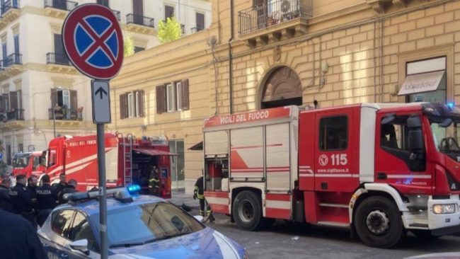 Incendio in un’abitazione di Palermo: evacuato edificio