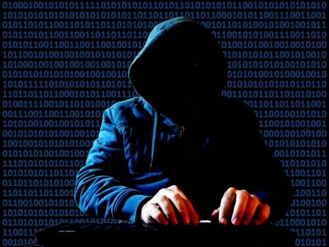 Predatori online: pericoli del web