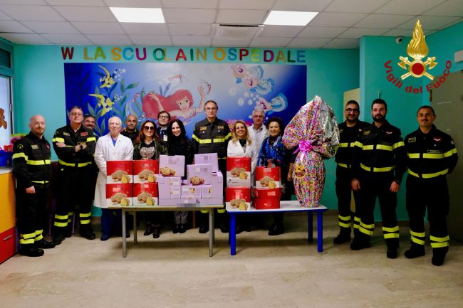 Vigili del Fuoco in visita all’Hospice Pediatrico del Garibaldi Nesima