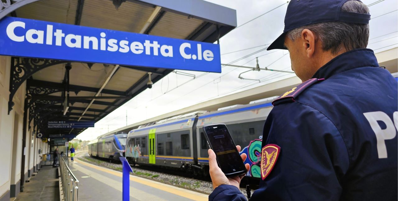 Droga negli slip: arrestato minorenne a Caltanissetta, guidava anche uno scooter senza patente