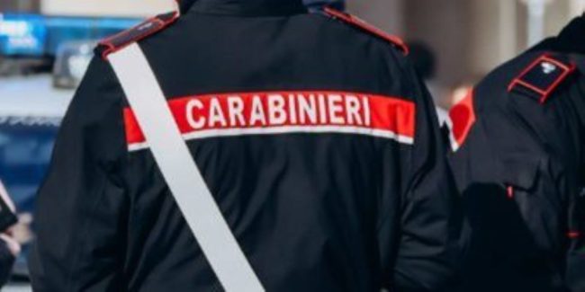 Licata, bruciata la saracinesca del garage di un commerciante: scattano le indagini