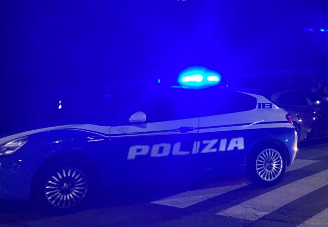 Catania, arrestato ladro seriale in via Gisira: colto in flagrante con cellulare e orologio rubati