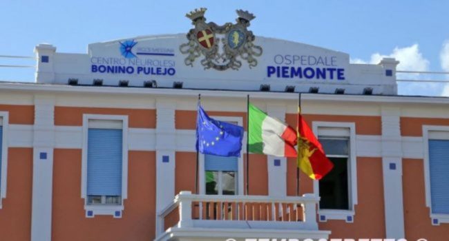 Messina, va su tutte le furie e aggredisce due guardie giurate: fermato 20enne