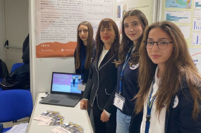 ZeoLavaGel all’ITI Cannizzaro: un’innovazione accessibile per ridurre l’inquinamento domestico da microfibre