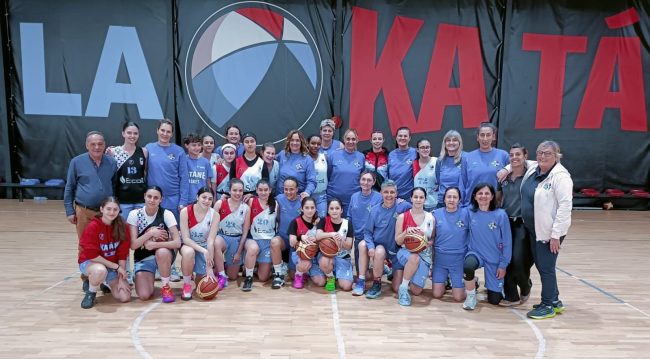 The team a Catania ospite della Katáne Basket