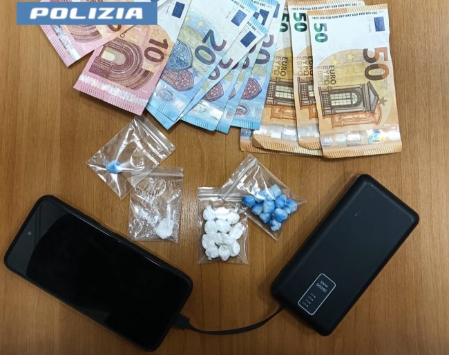 Sorpresi al distributore con cocaina e crack, arrestati due acesi