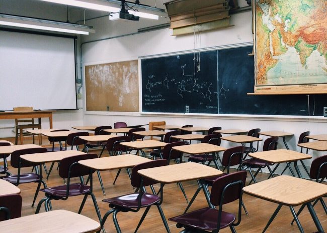 Fino a 5 anni di arresto per lesioni ai docenti: le novità di Valditara sulla sicurezza scolastica