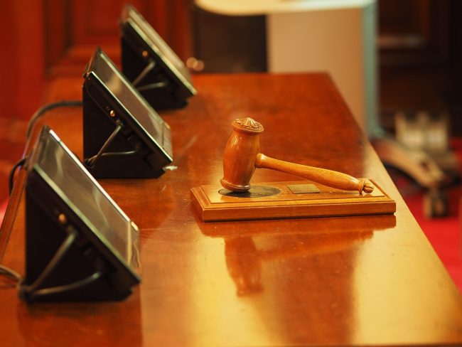 CTU e CTP, liberi professionisti che lavorano per il tribunale: chi sono, quanto guadagnano come diventarlo