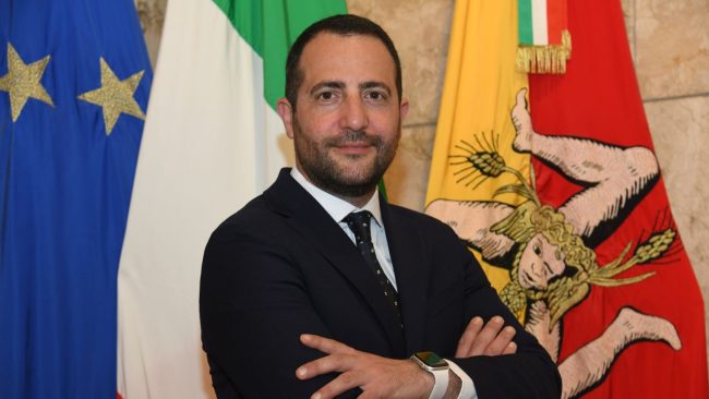 Il giuramento all’Ars del nuovo assessore all’Energia Colianni. “Ringrazio Schifani per la fiducia” – VIDEO