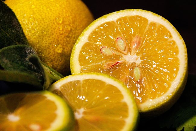 Biscotti al limone friabili e veloci da preparare, la ricetta