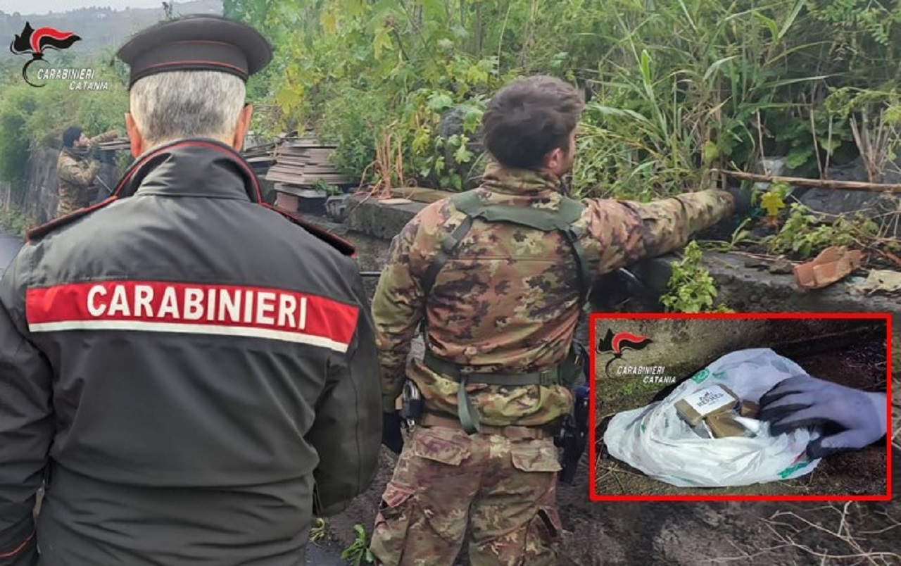 Droga e bombe artigianali in casa, un arresto a Catania