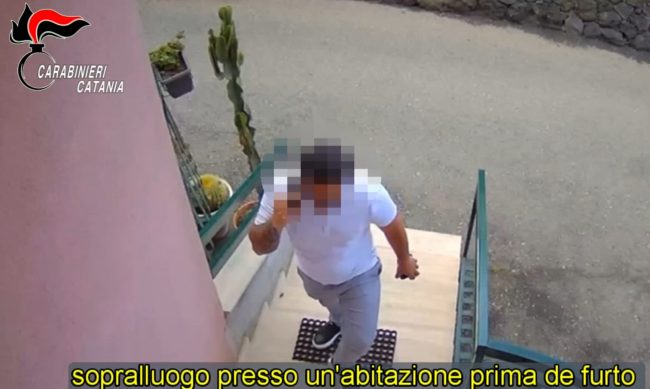 Catania, arrestati quattro uomini per furti e ricettazione tra l’hinterland etneo – NOMI e VIDEO