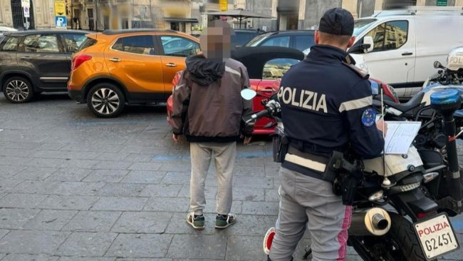 Catania, controlli a tappeto contro i parcheggiatori abusivi. Sette provvedimenti