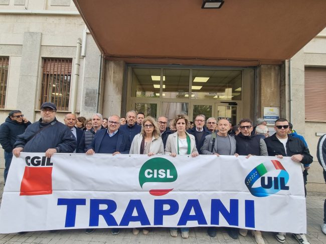 Sit-in davanti l’Asp di Trapani: le richieste dei sindacati per migliorare la sanità