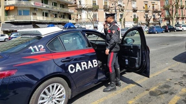 Catania, un esponente del clan Cappello beccato in compagnia di pregiudicati