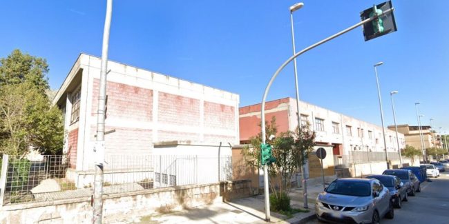 Tentato furto di cavi in una scuola di Palermo
