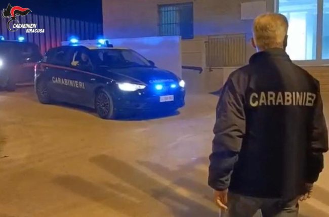 Sparatorie e tentati omicidi a Francofonte, scattano 5 arresti