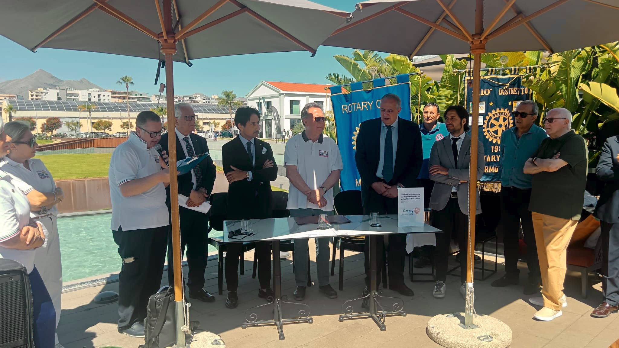 Trapani prima in Sicilia a usare il drone ambulanza: firmato il protocollo al porto di Palermo