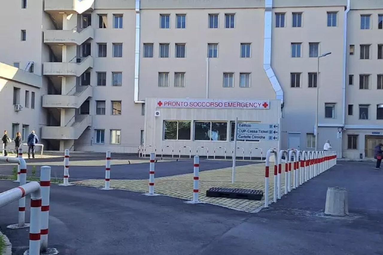 Paziente aggredisce infermiere all’ospedale di Sciacca