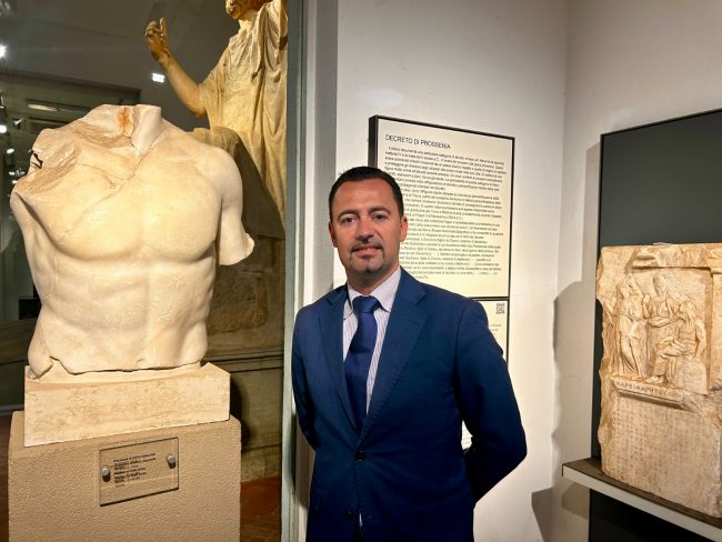 Sebastiano Tusa: targa commemorativa a Terrasini