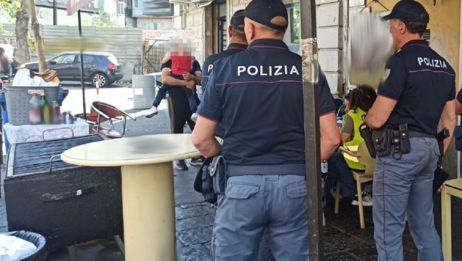 Blatte e carne ammuffita: chiusa una macelleria in Via Plebiscito