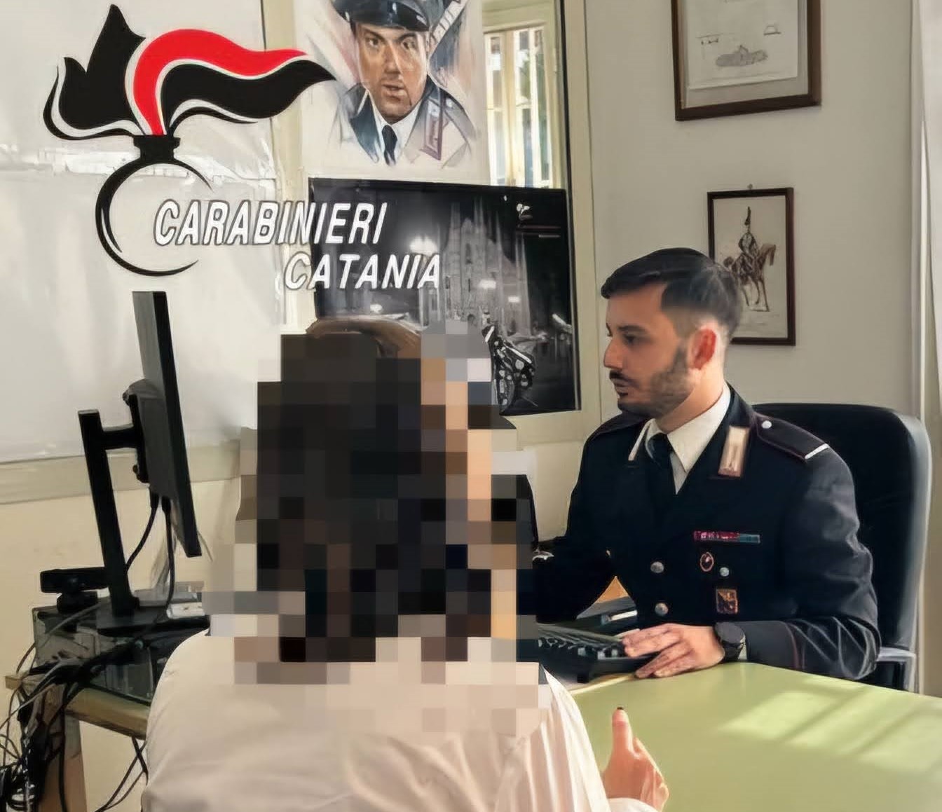 Catania, maltrattamenti in famiglia e atti persecutori verso la compagna: arrestato 38enne