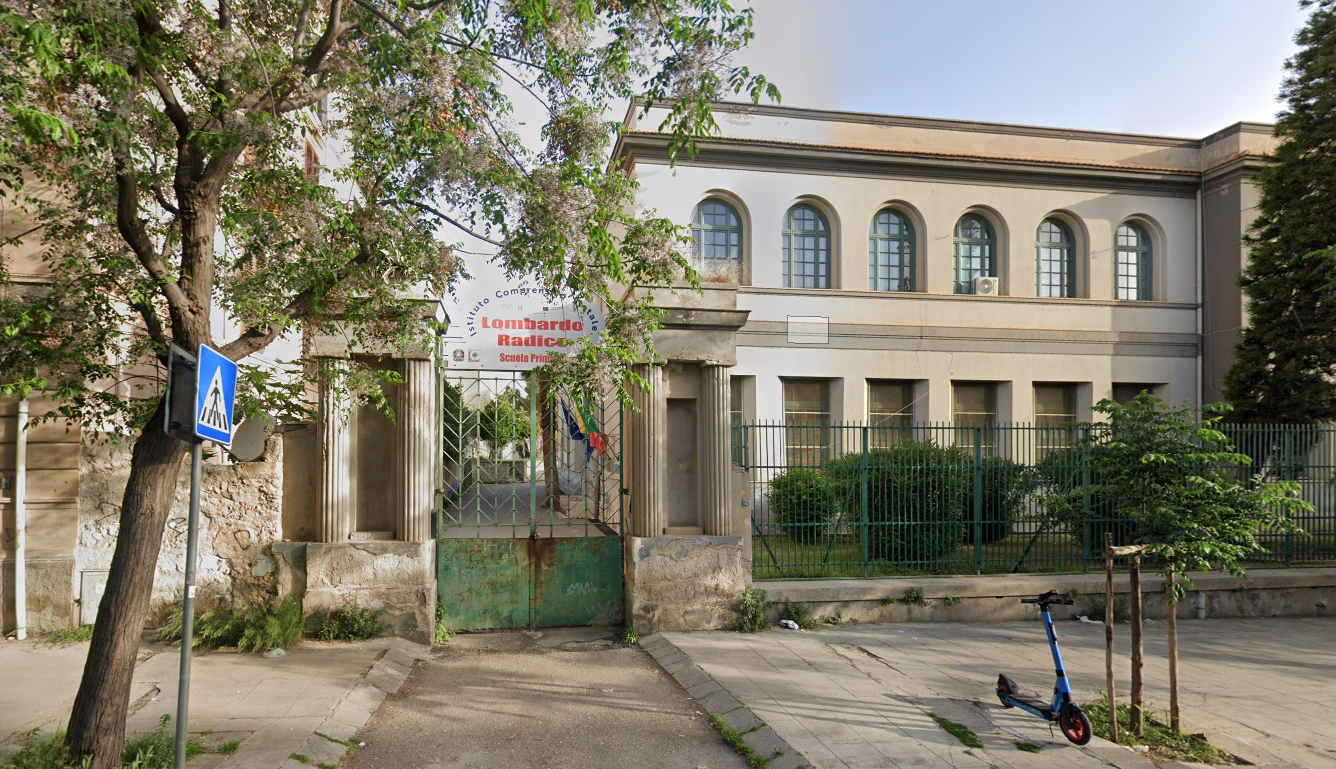 Rimproverano il figlio: madre aggredisce insegnante e personale scolastico