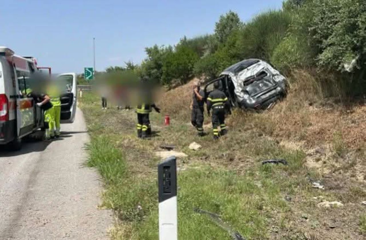 Incidente mortale sulla A18 tra Noto e Rosolini: perde la vita una donna