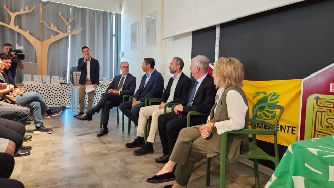 Librino, 72 famiglie collegate al primo impianto di fotovoltaico sociale in Sicilia: energia pulita contro la povertà energetica
