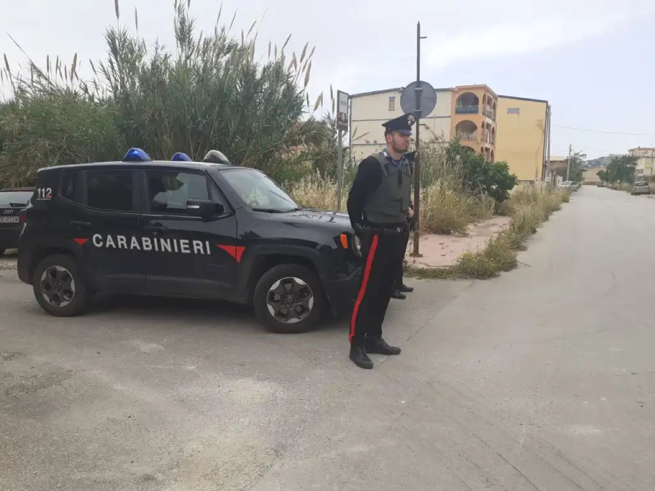 Licata, trovato in possesso di pistola e caricatore con 16 colpi: arrestato 45enne