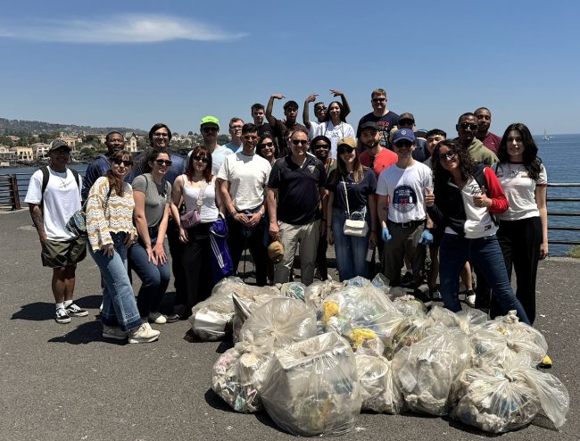 Militari americani e Rotaract ripuliscono il Lungomare di Catania