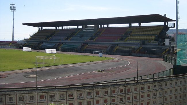 Acireale, sequestrati 27 “botti” artigianali nascosti nello stadio Aci e Galatea