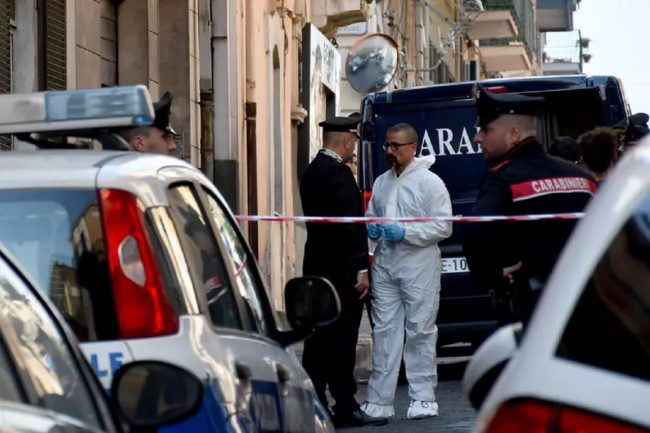 Bimba lanciata dal balcone a Misterbianco, il fratellino aveva cercato di fermare la mamma