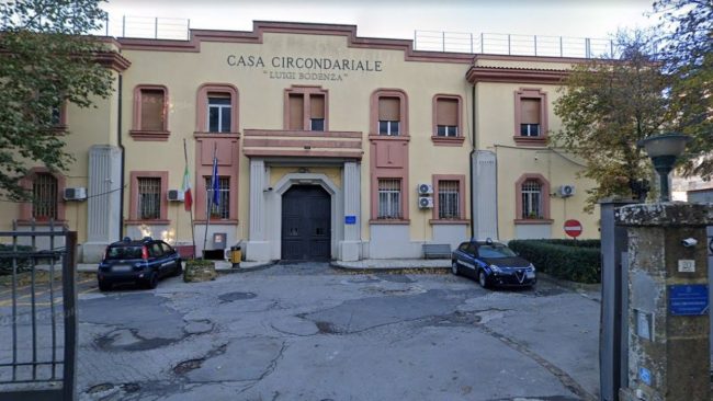 Enna, la fuga dal carcere finisce male: detenuto ritorna in gattabuia