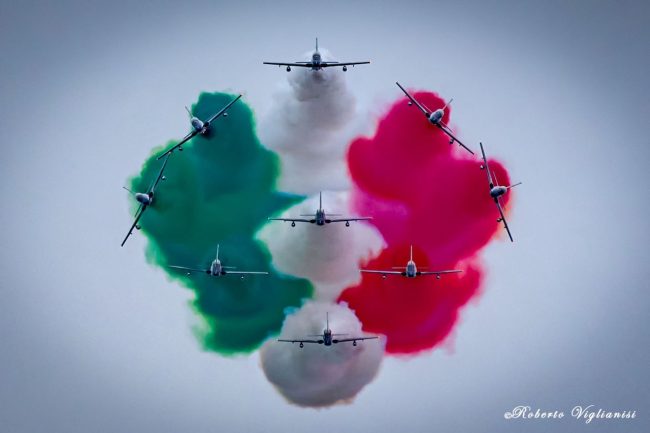 Catania Air Show 2025, il cielo si tinge di tricolore: tra emozioni, orgoglio e spettacolo