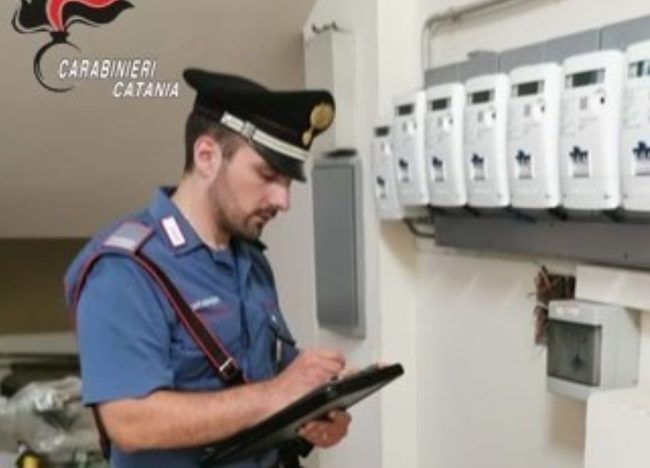 Furto di energia elettrica nel Catanese, donna usufruiva della luce a “costo zero”