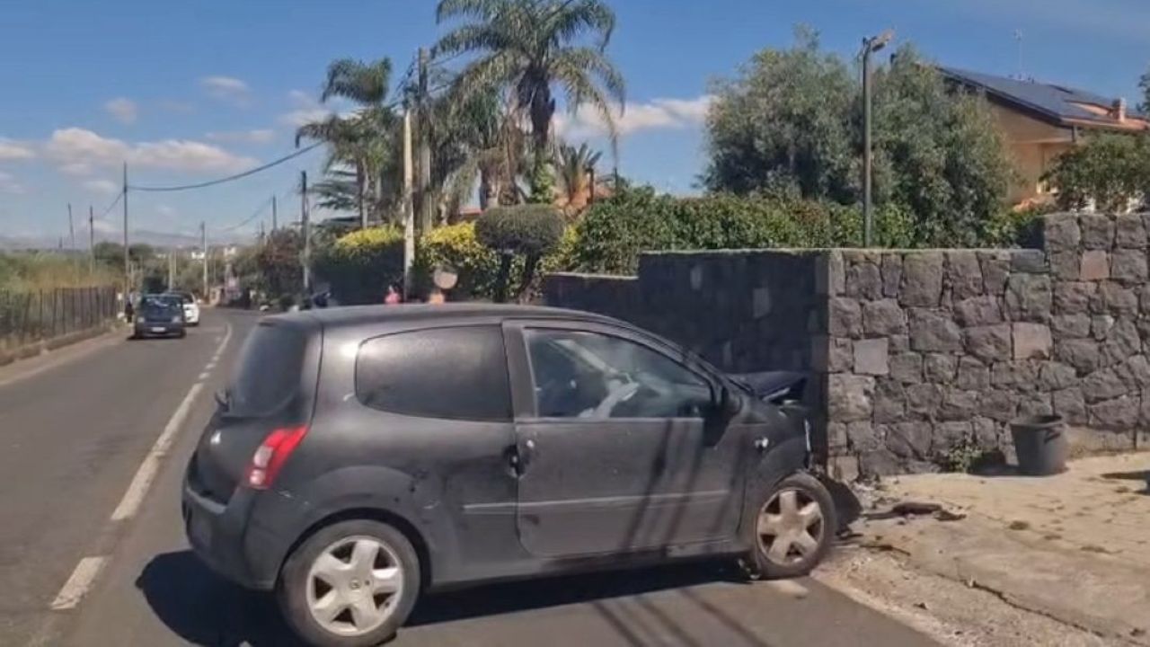 Incidente a Motta Sant’Anastasia, grave una bimba di 15 mesi