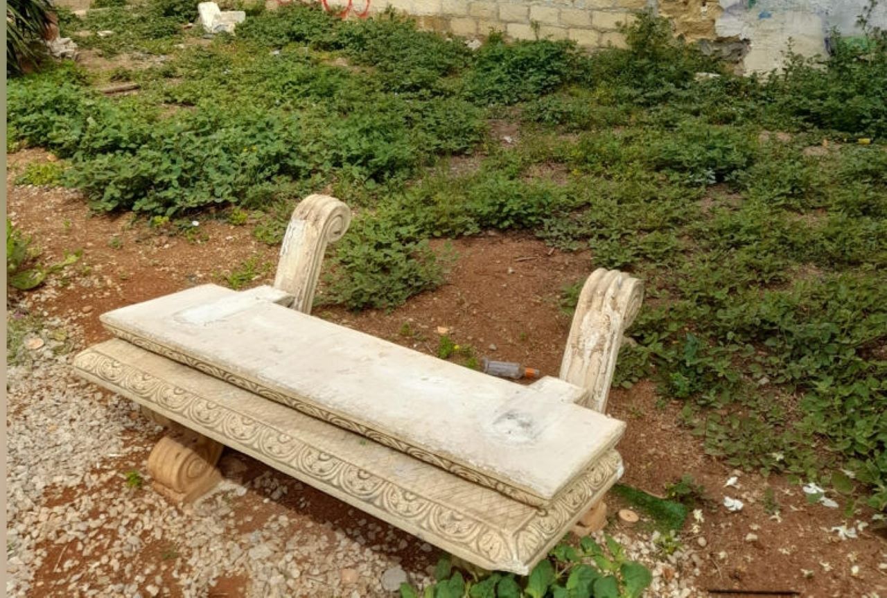Palermo, vandalizzate due panchine donate nel quartiere Kalsa