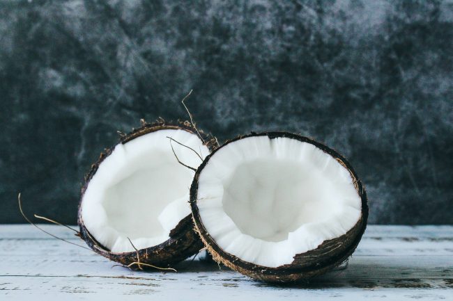 L’estate è in arrivo: ecco alcune ricette fresche e golose a base di cocco