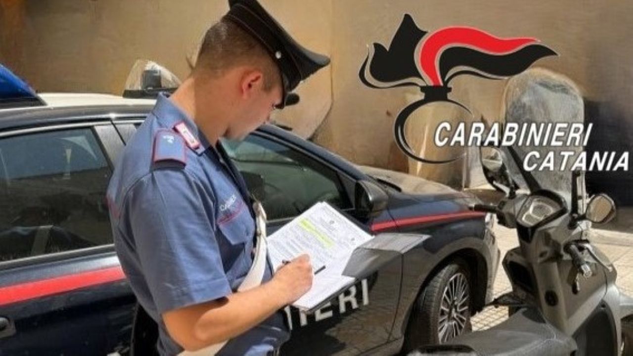 Giovane beccato con la cocaina: un arresto ad Aci Catena