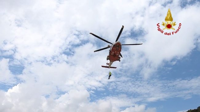 Escursionista soccorsa in seguito a infortunio. La tragedia sfiorata ai Laghetti d’Avola
