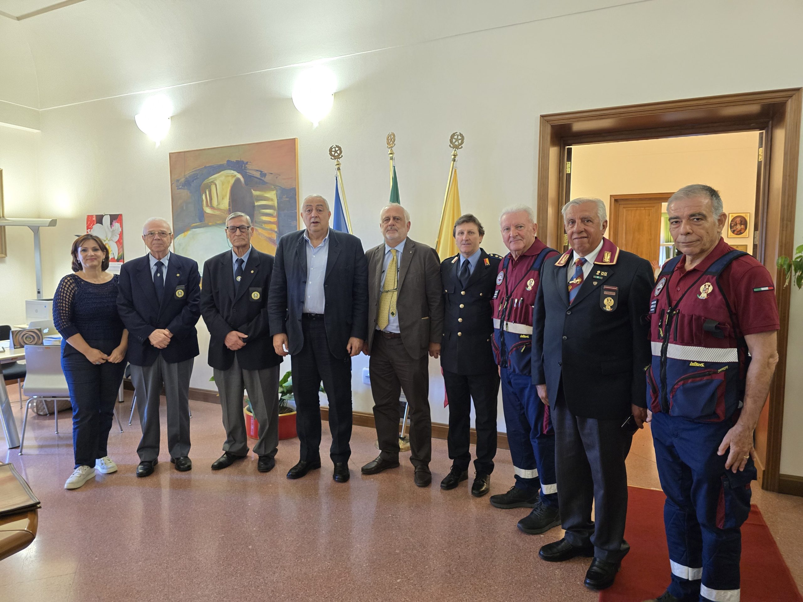 Palermo, al via “Nonni vigile” davanti le scuole: volontari in pensione accanto alla polizia per la sicurezza