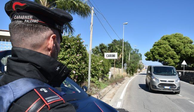 Cinisi, 16enne in fuga su un’auto rubata: incastrato dai carabinieri dopo inseguimento